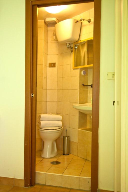 B&B Colosseum Rooms Roma Ngoại thất bức ảnh